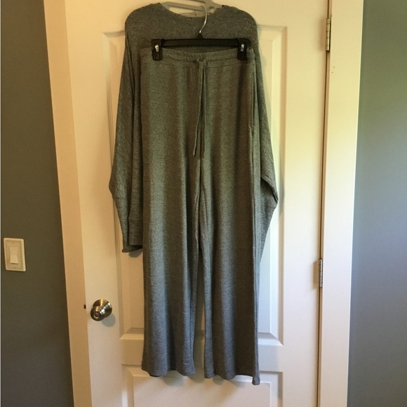 Mono B Loungewear Set - Picture 2 of 5